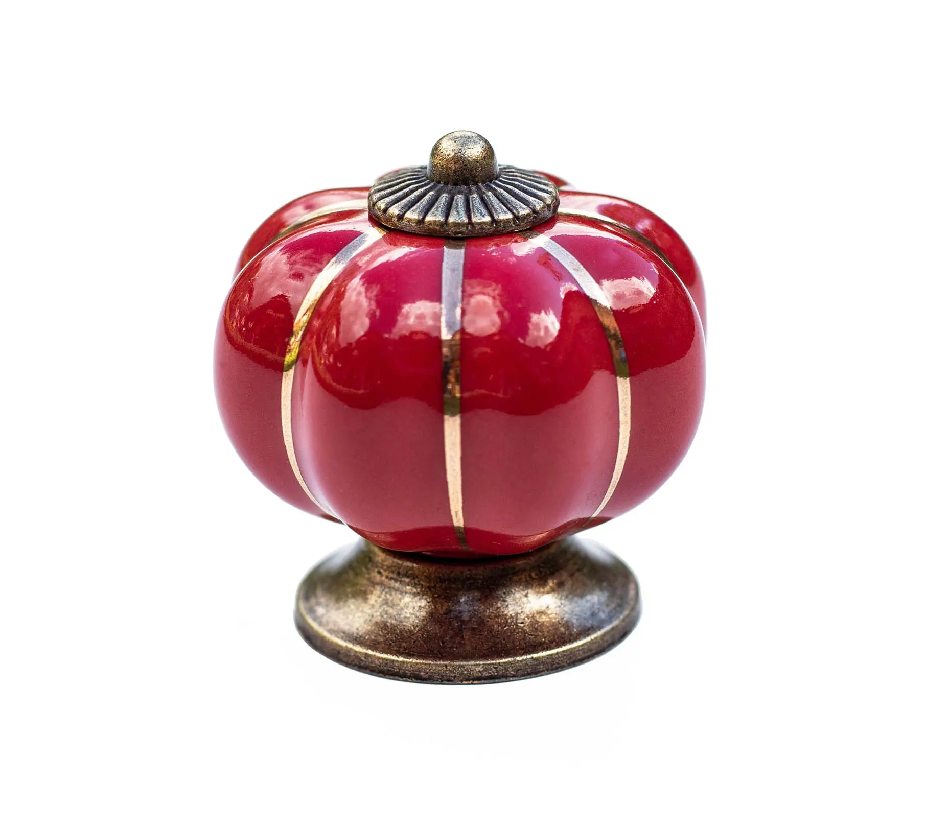 Buton de mobila ceramic Pumpkin rosu cu baza bronz, ideal pentru comode, dulapuri si noptiere elegante.