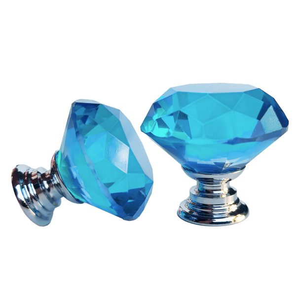 Buton mobilier din cristal albastru, cu design de diamant, ideal pentru dulapuri, sertare și noptiere elegante.